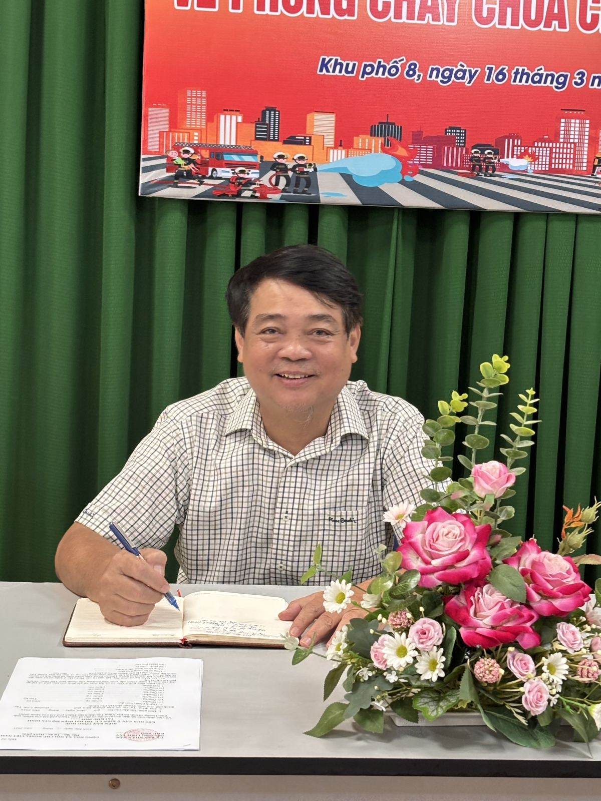 PGS.TS LUẬT PHẠM QUANG PHÚC